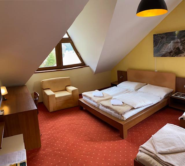 Apartman 102 spálňa